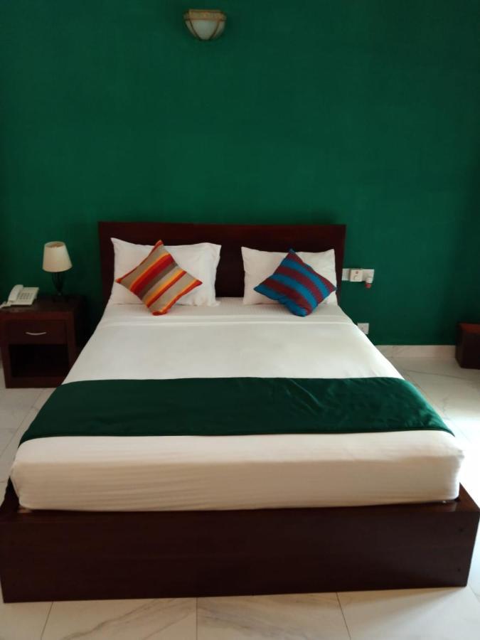 Ellen's Place Colombo Exterior foto