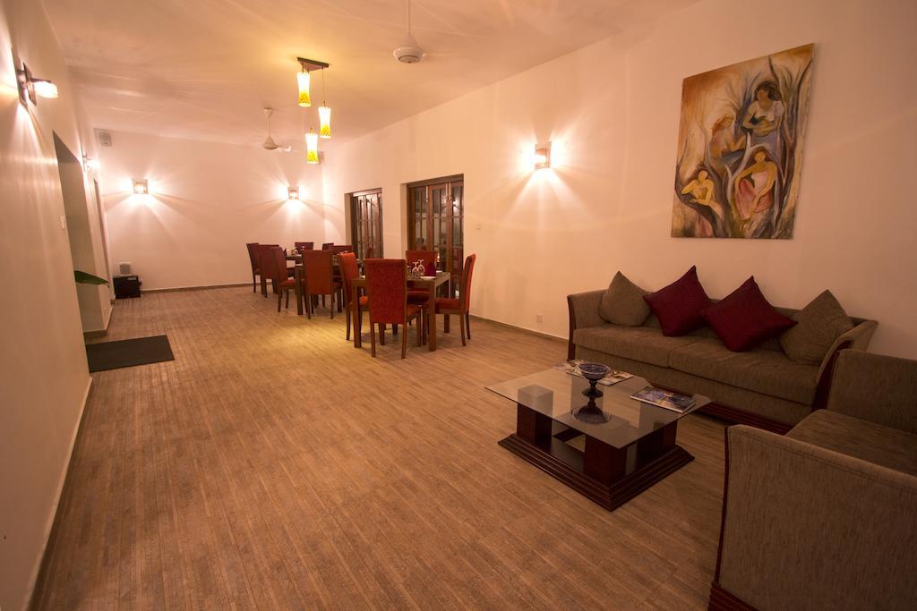 Ellen's Place Colombo Exterior foto